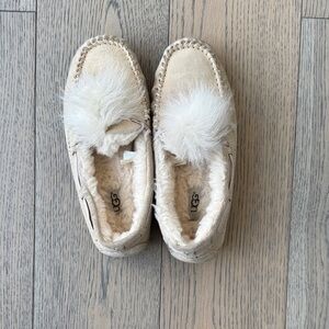 UGG Women's Pom Moccasin Slippers in Natural